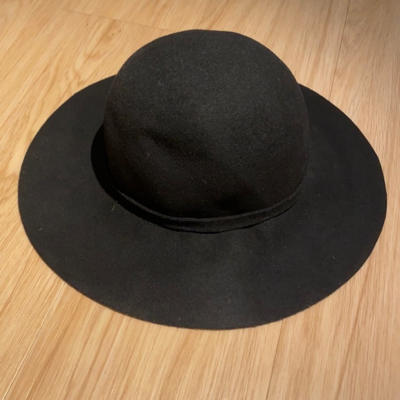 Black hat - Picture 2 of 3